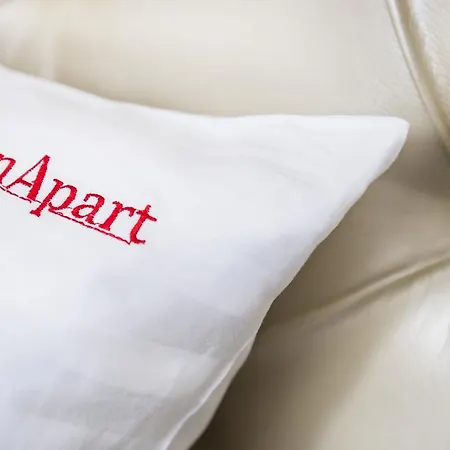 Bonapart By Uhm Hotel