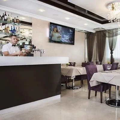 Hotel Bonapart By Uhm Kiev