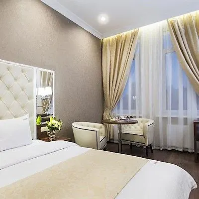 Bonapart By Uhm Hotel Kiev