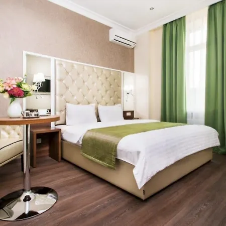 Bonapart By Uhm Hotel 4*