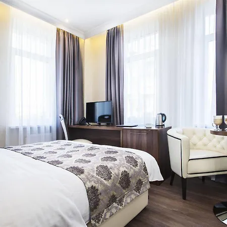 Bonapart By Uhm 4*